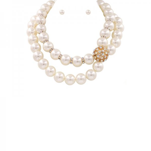 Cream Pearl Necklace Set